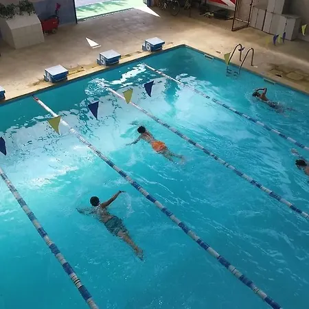 Lakeview 2 Penthouse Rooftop Terrace W15 *