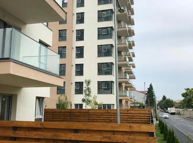 Lakeview 2 Penthouse Rooftop Terrace W15 * Bukarest
